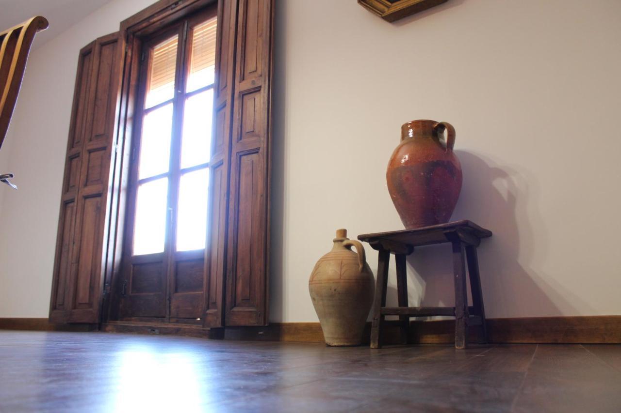 Apartamentos Rurales 'Los Soportales' Tendilla エクステリア 写真